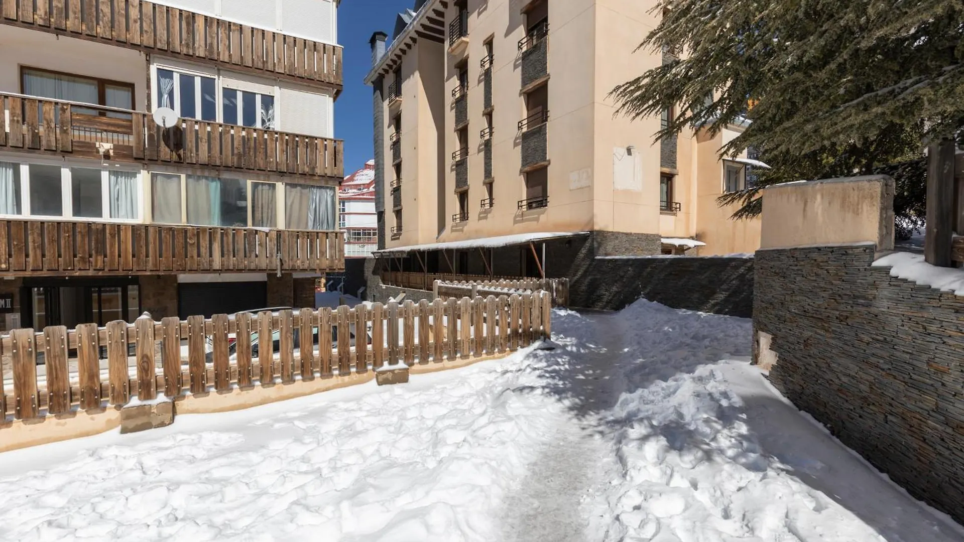 Bibo Suites Sierra Nevada Apartment