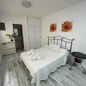 https://apartamento-mora.in-canary-islands.com